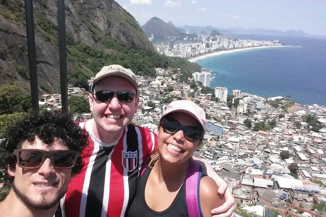 vidigal-favela-tour-by-alan-denis