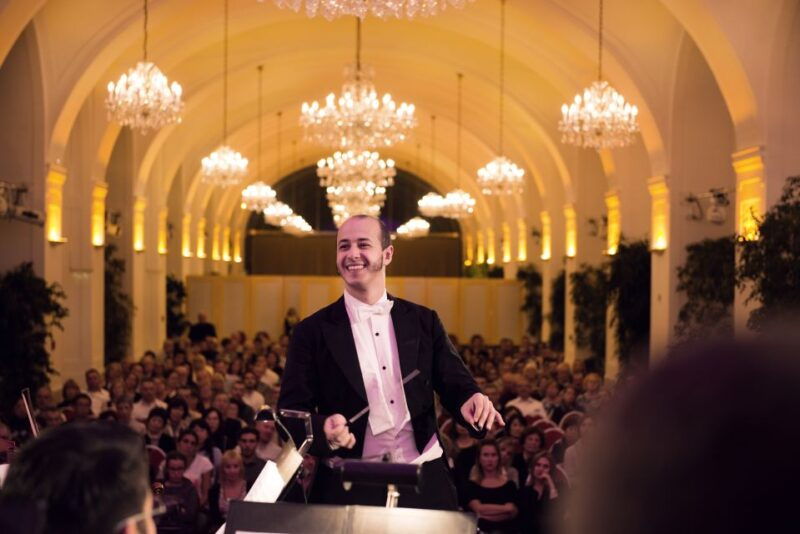 vienna-3-course-dinner-and-concert-at-schonbrunn-palace