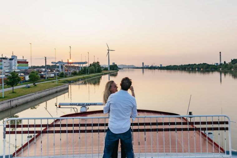 vienna-3-course-evening-dinner-cruise