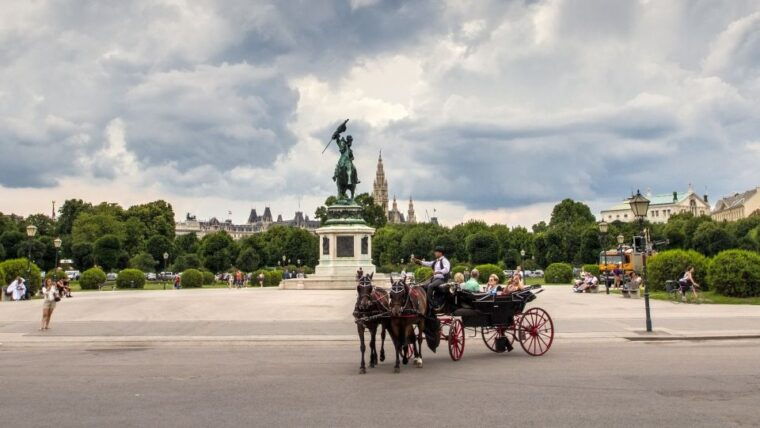vienna-30-minute-fiaker-ride-in-the-old-town