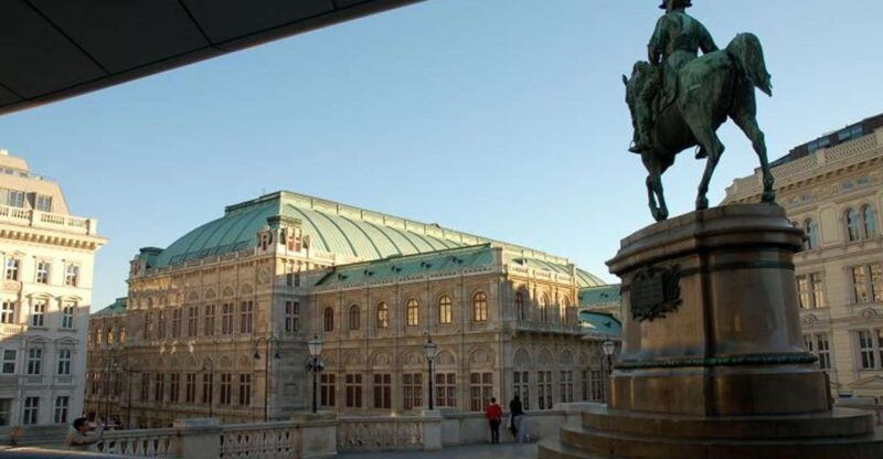 vienna-and-skip-the-line-schonbrunn-palace-private-tour