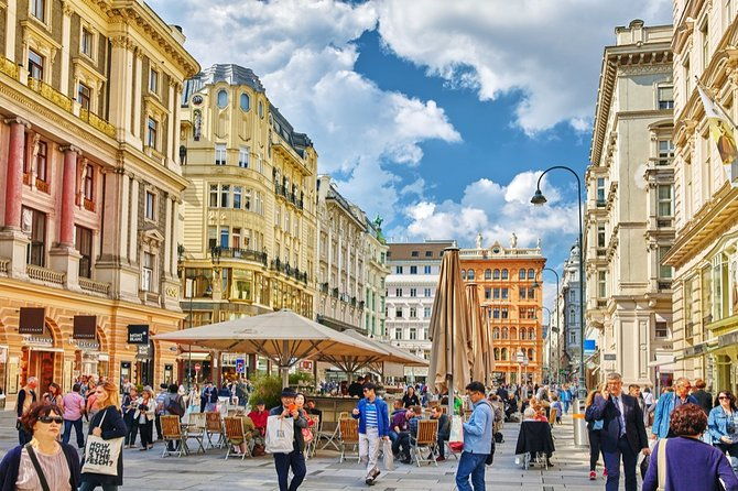 vienna-arrival-private-transfers-from-vienna-airport-vie-to-vienna-city-2