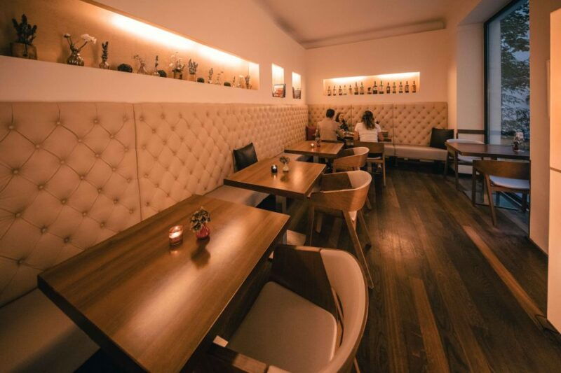 vienna-austrian-wine-tasting-experience
