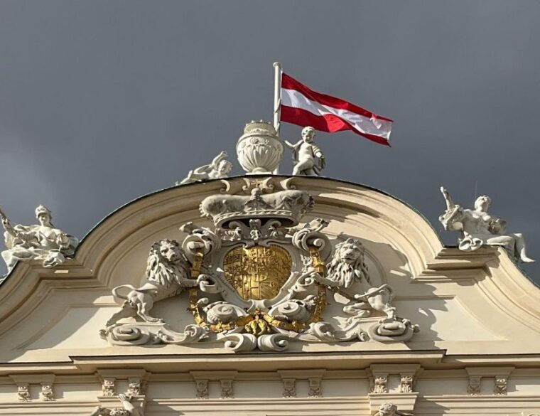 vienna-belvedere-for-kids-and-parents-art-tour-with-tickets