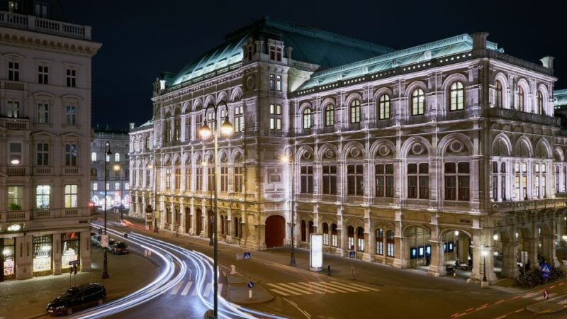vienna-big-bus-city-highlights-night-tour-with-live-guide