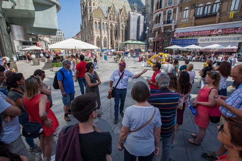 vienna-big-bus-guided-inner-city-walking-tour