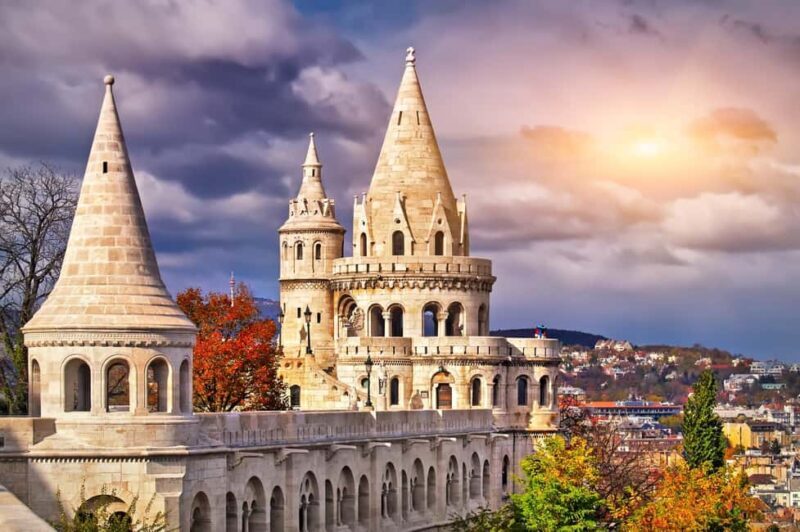 Vienna: Bratislava & Budapest Small Group Guided Day Tour - What to Expect from This Day Trip Experience