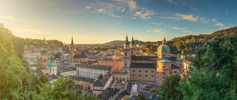 Vienna/Bratislava: Hallstatt, Salzburg, Melk, Dürnstein Tour - Price and Value