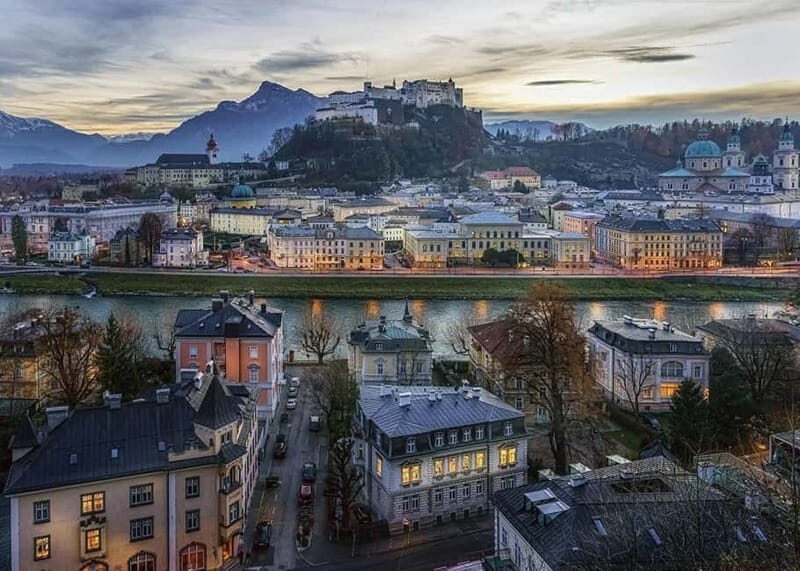 Vienna/Bratislava: Hallstatt, Salzburg, Melk, Dürnstein Tour - What Reviewers Say
