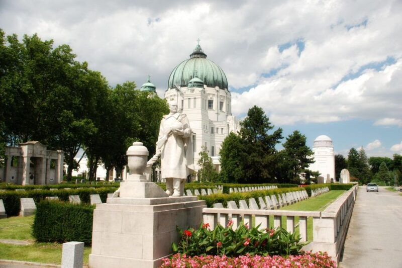 vienna-central-cemetery-walking-tour-with-transfers