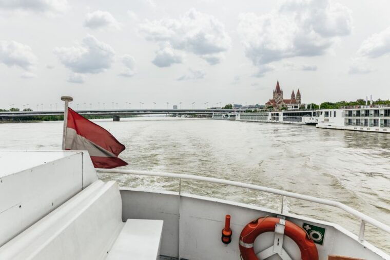vienna-city-cruise-with-optional-lunch