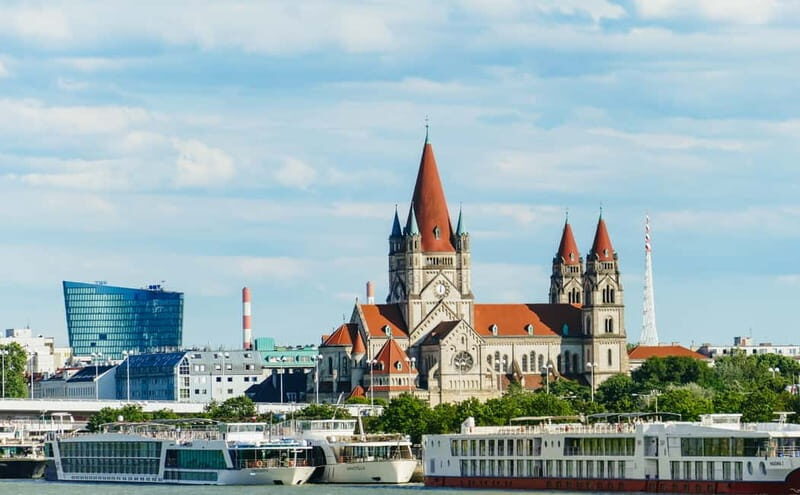 Vienna: EasyCityPass with Public Transportation & Discounts - Exploring Vienna’s Attractions with the EasyCityPass
