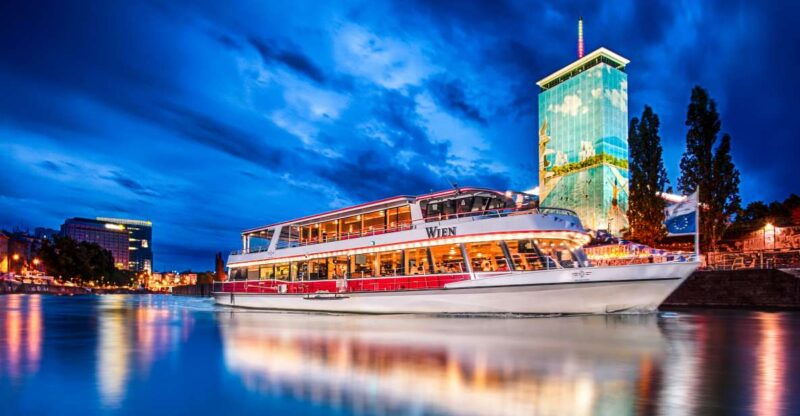vienna-evening-cruise-along-the-danube