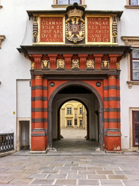 vienna-guided-walking-tour-of-city-center-highlights