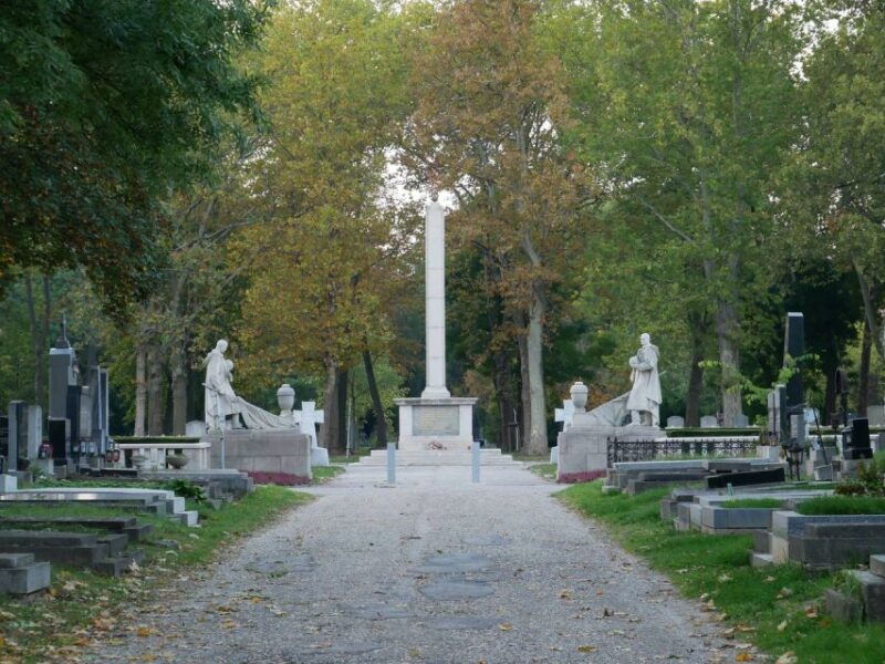 vienna-guided-walking-tour-of-the-central-cemetery