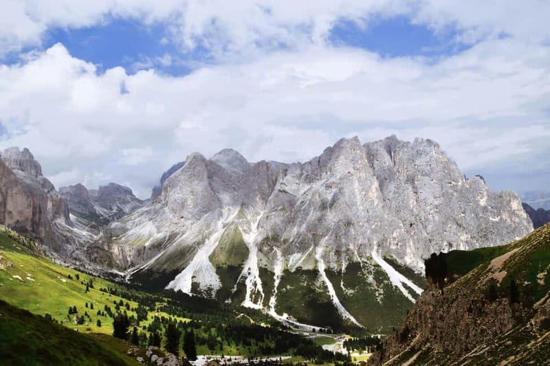 Vienna: Hallstatt and Salzburg Mountains and Lakes Tour - The Journey Begins: From Vienna to the Austrian Countryside