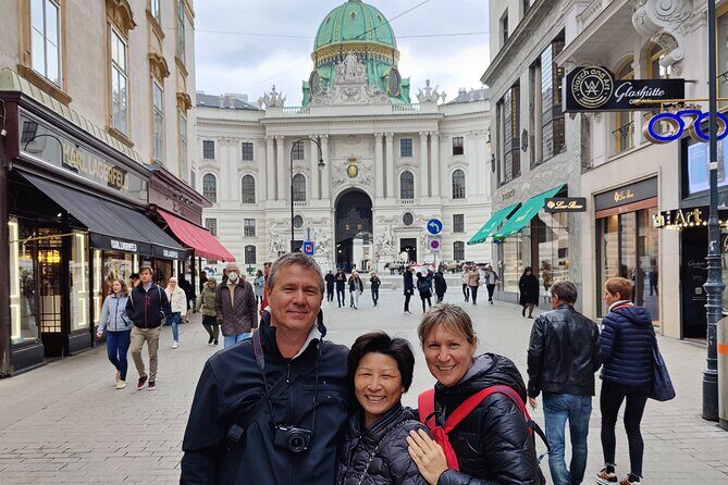Vienna Highlight Tour - yue walk - Exploring Vienna in a Nutshell