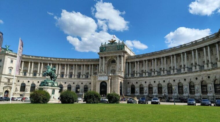 vienna-historical-highlight-city-tour-hofburg
