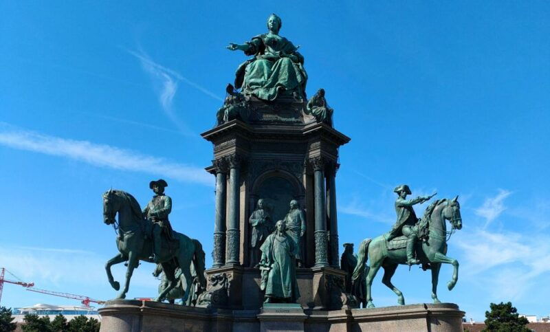 vienna-historical-highlight-city-tour-wine-tasting