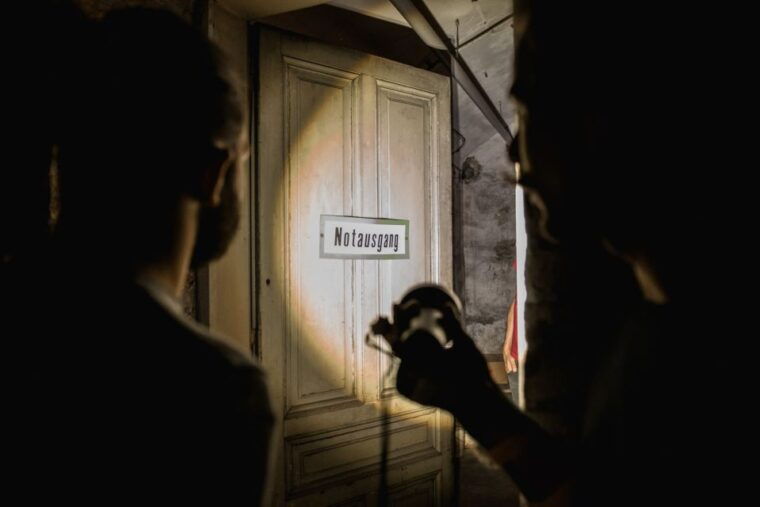 vienna-historical-pharmacy-cellar-guided-tour