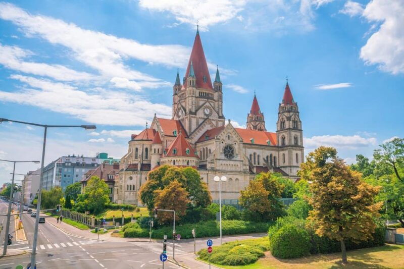 vienna-insta-perfect-walk-with-a-local