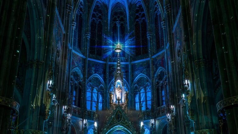 vienna-light-of-creation-votive-church-immersive-light-show