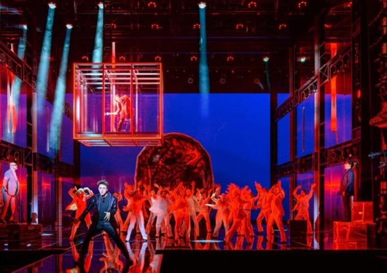 vienna-musical-tickets-rock-me-amadeus-the-falco-musical