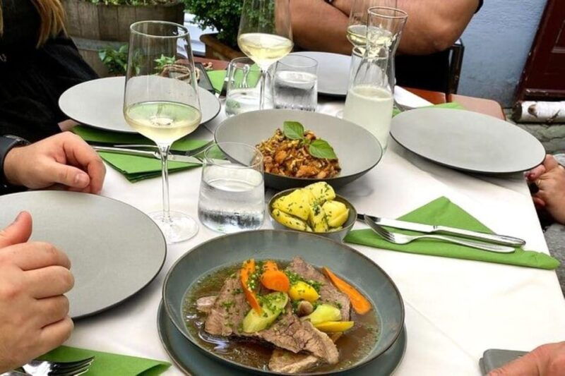 vienna-nightlife-food-wine-cocktails-and-rooftop-bar-tour