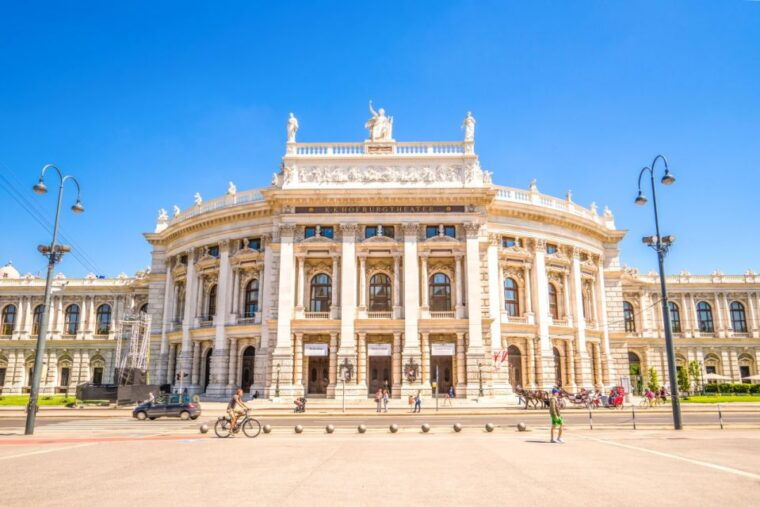 vienna-old-town-highlights-private-walking-tour-3