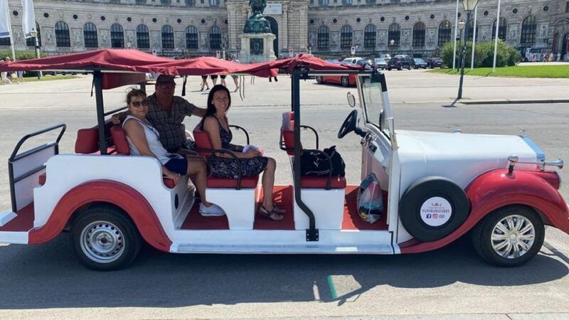 vienna-old-town-sightseeing-tour-in-a-vintage-style-e-car