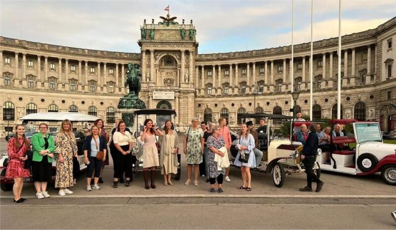 vienna-old-town-sightseeing-tour-in-a-vintage-style-e-car