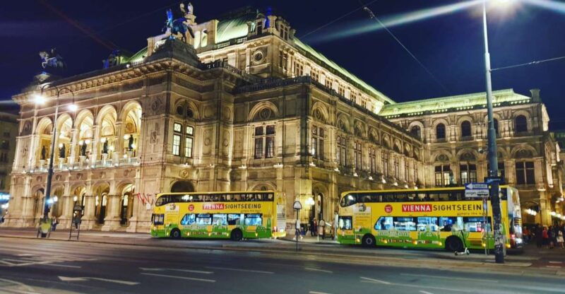 vienna-panoramic-night-tour-by-bus