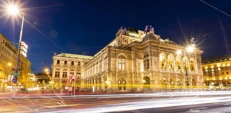 vienna-panoramic-night-tour-by-bus