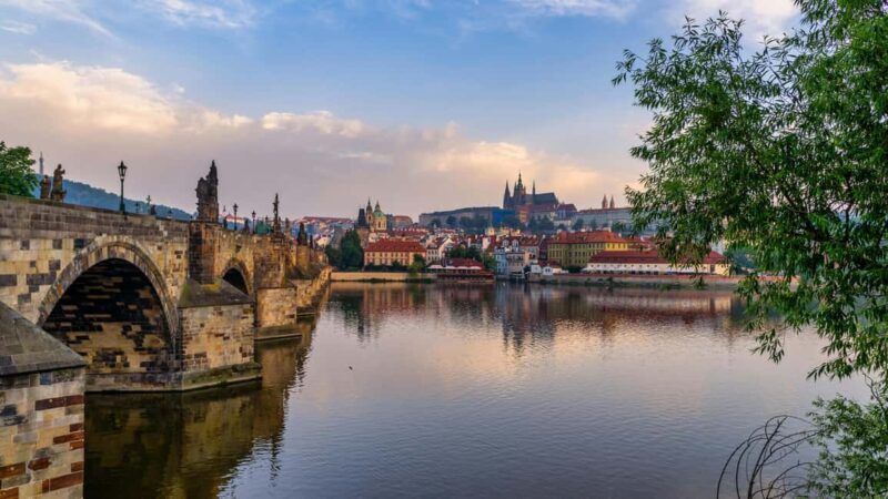 Vienna: Prague Guided Day Trip with Hotel Pickup - Key Points