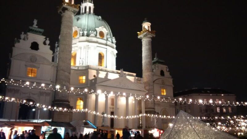 vienna-private-christmas-markets-tour-with-drink-snack