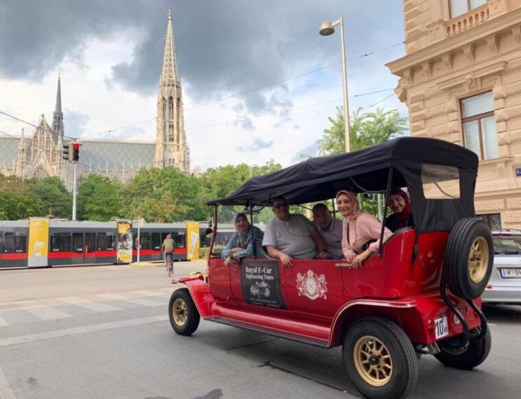 vienna-private-electric-car-sightseeing-tour