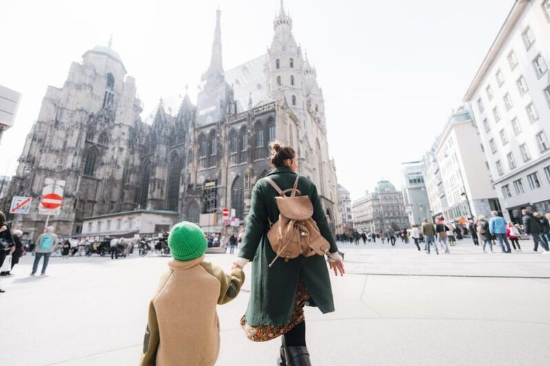 vienna-private-family-tour-city-highlights-museum-cake