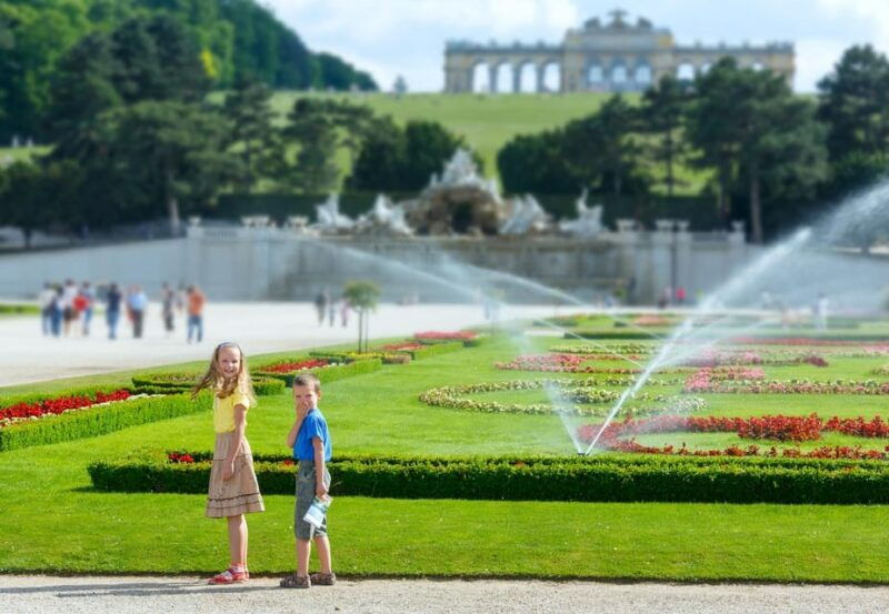 vienna-private-full-day-tour-tickets-to-schonbrunn-lunch