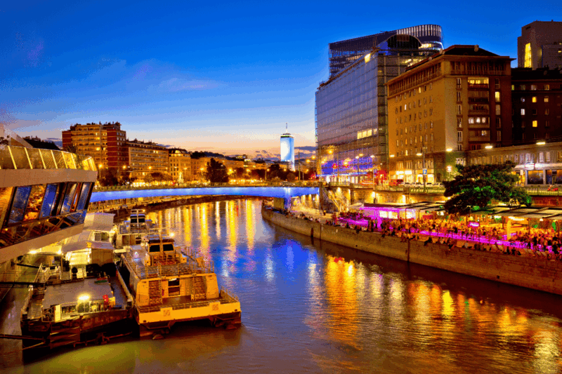 vienna-private-night-tour-with-local