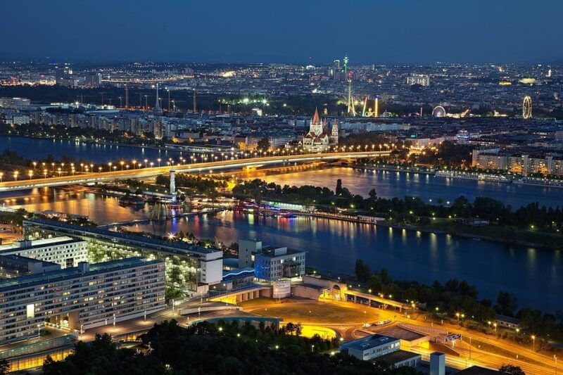 vienna-private-night-tour-with-local