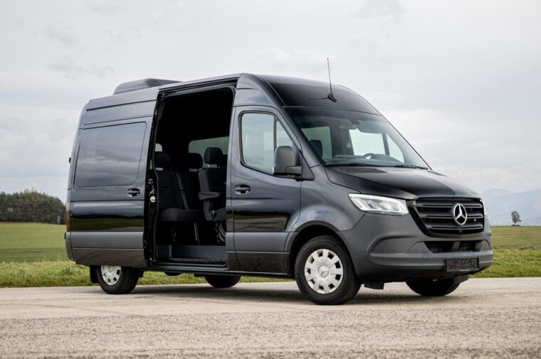 vienna-private-transfer-to-munich-with-stop-in-hallstatt