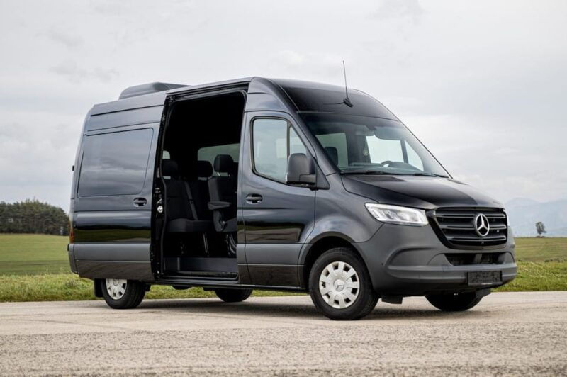 vienna-private-transfer-to-salzburg-with-stop-in-hallstatt