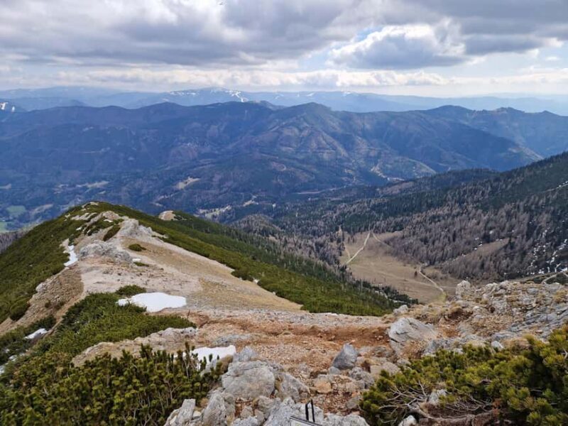 Vienna: Relaxed Alpine Experience with Guide and Transfer - An Authentic Mountain Escape Close to Vienna