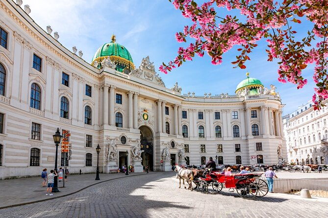 vienna-river-cruise-walking-tour-with-st-stephan-cathedral