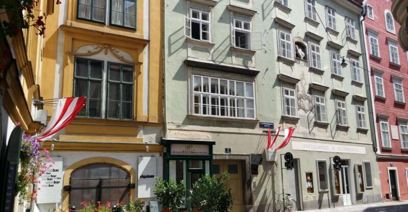 vienna-romantic-old-vienna-city-walk-and-wine-tasting