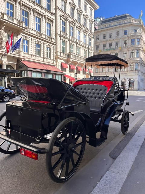 vienna-royal-e-carriage-sightseeing-tour-incl-prosecco