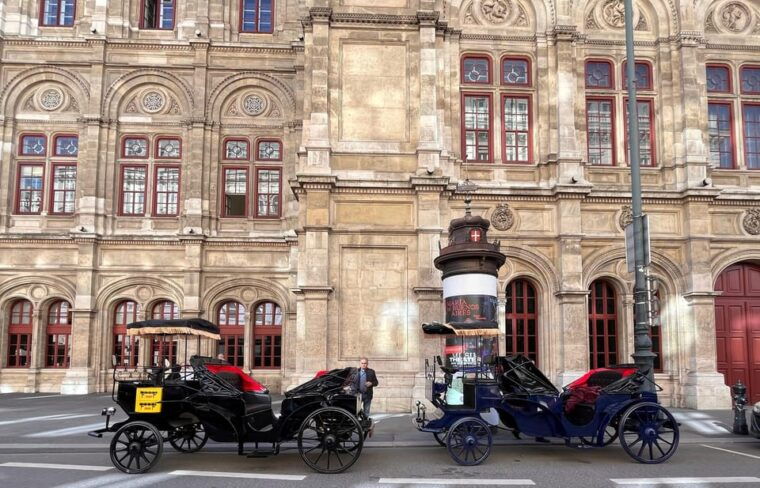 vienna-royal-e-carriage-sightseeing-tour-incl-prosecco