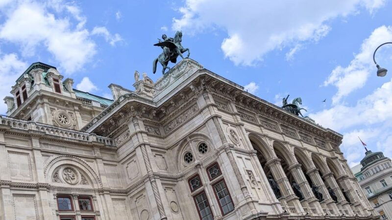 vienna-scavenger-hunt-and-city-centre-walking-tour
