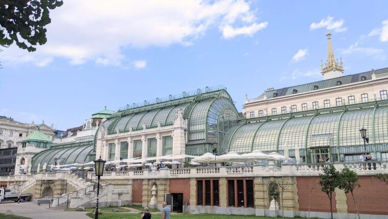 vienna-scavenger-hunt-and-city-centre-walking-tour