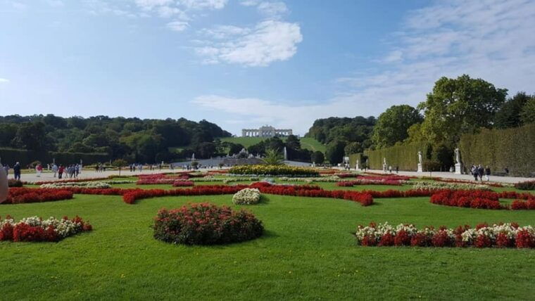 vienna-schonbrunn-palace-and-city-center-guided-tour